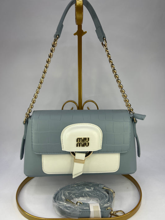 Bolsa de mão com alça tira colo