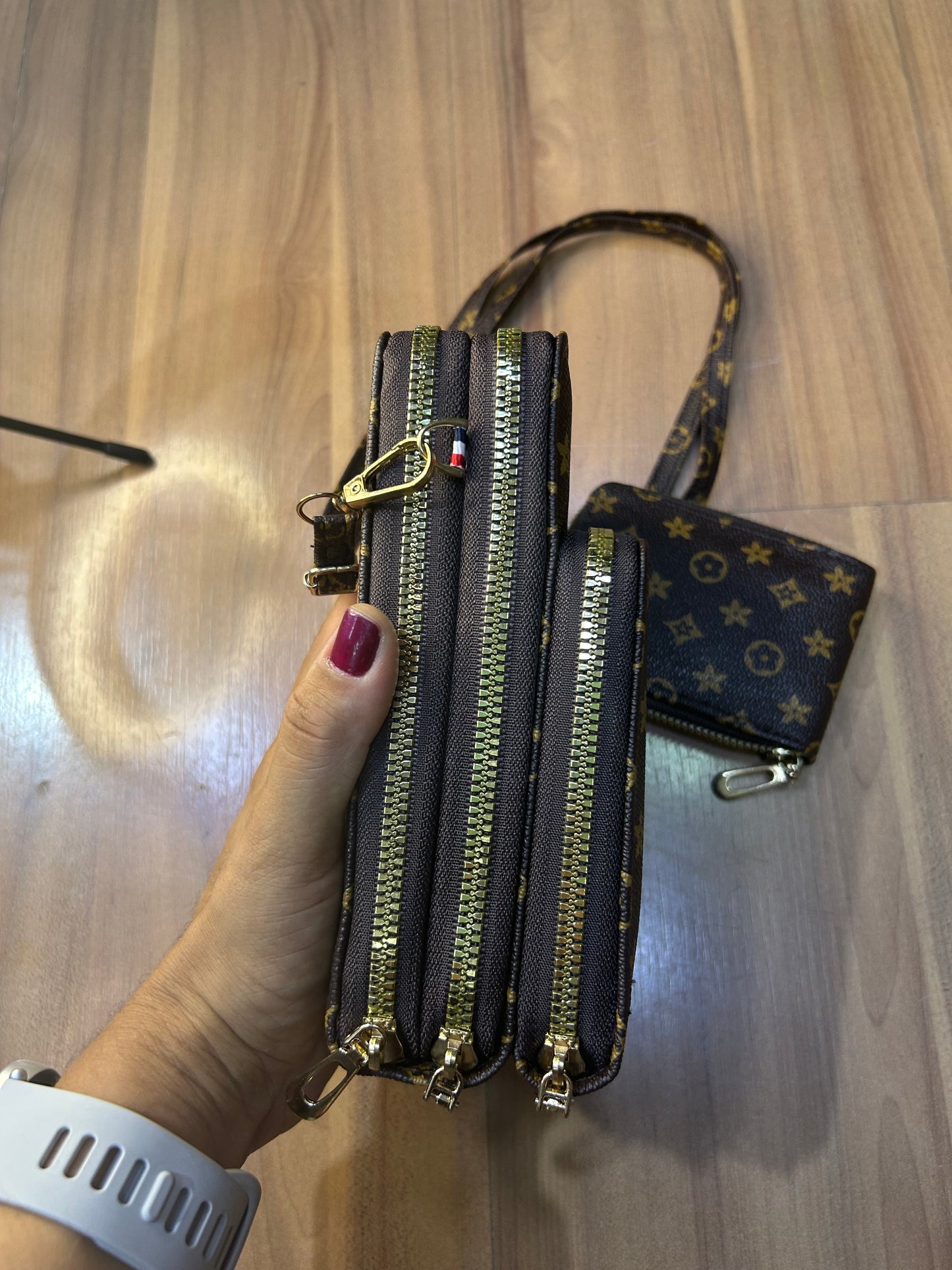 Porta celular com carteira