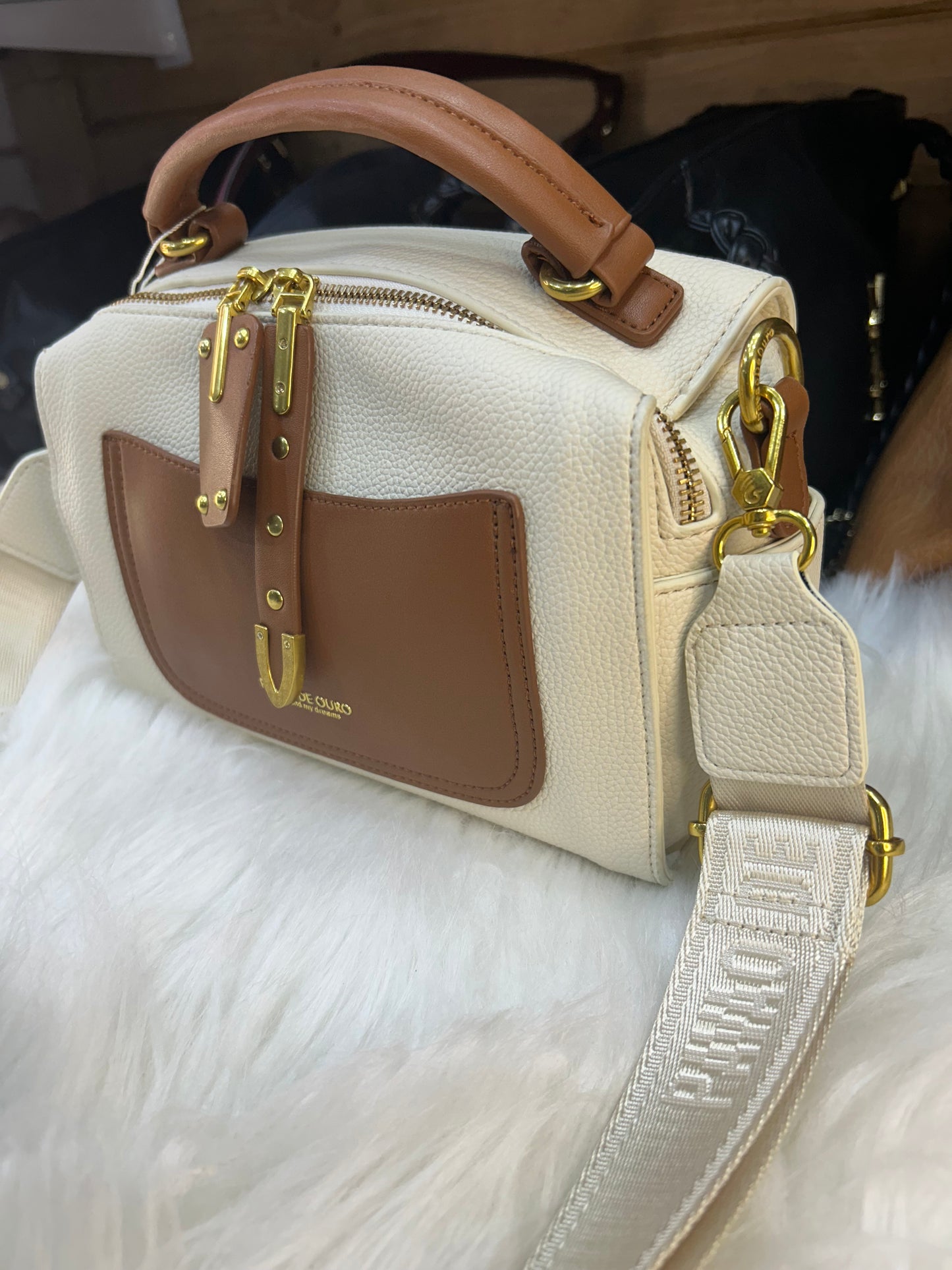 Bolsa frasqueira pavão de ouro